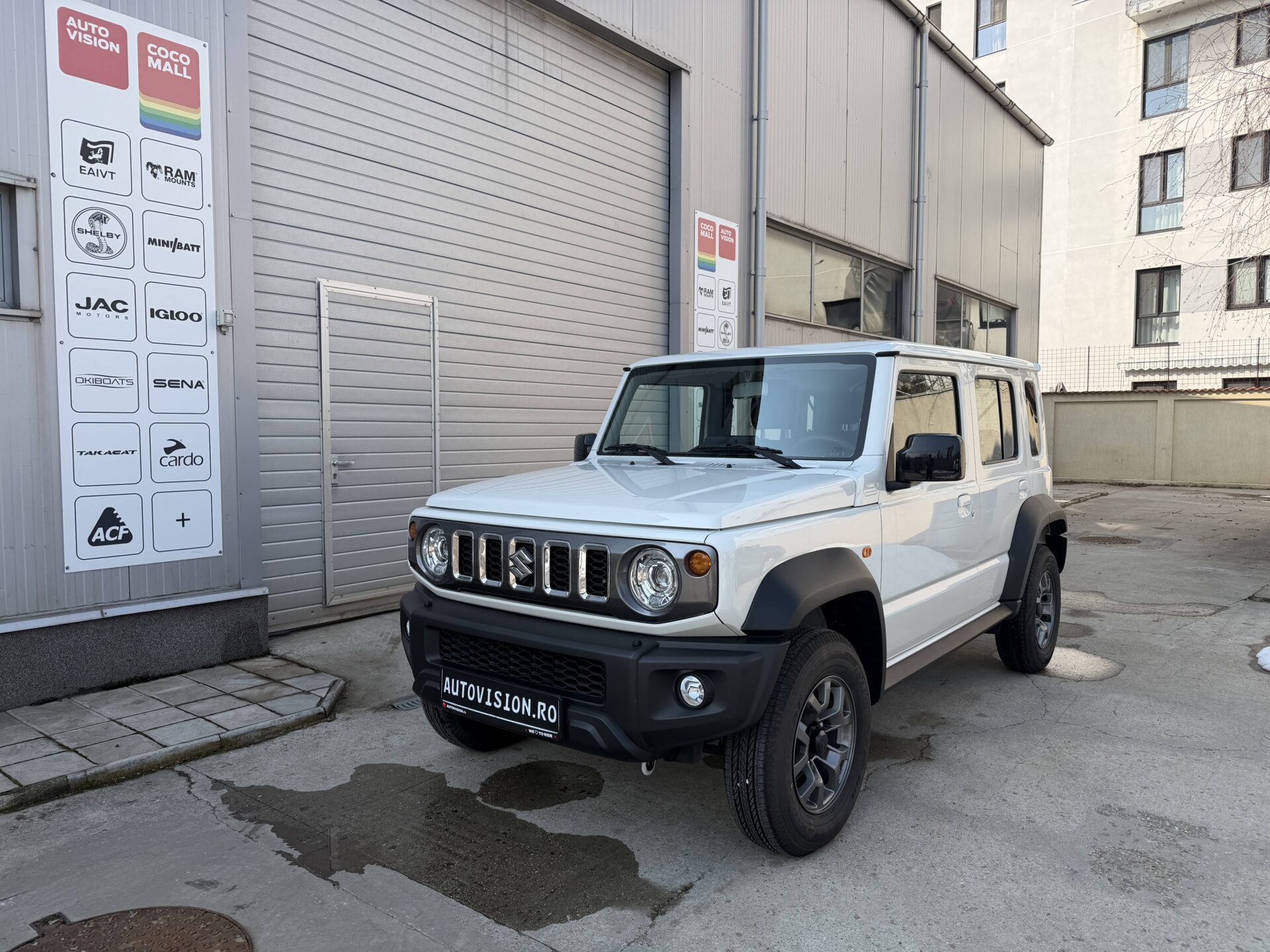 Suzuki_Jimny_autovision_02